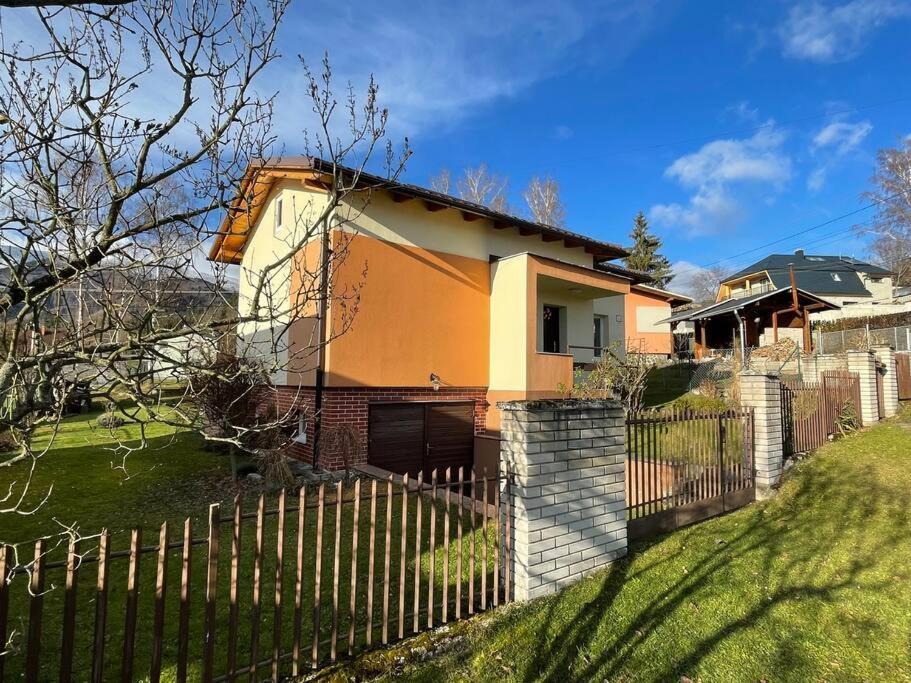 Oddych Pri Martinskych Holiach /Mountains Vacation Villa Eksteriør billede